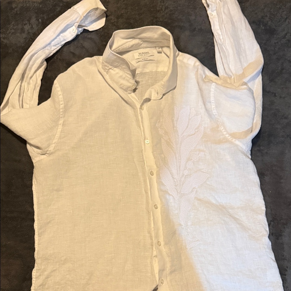 Murano Baird McNUTT White Long-Sleeve Button Up Shirt w/ Floral Design on left s